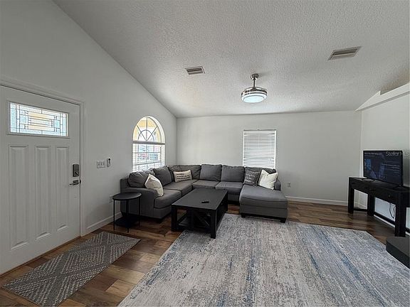 2nd image of 2723 W Arch St