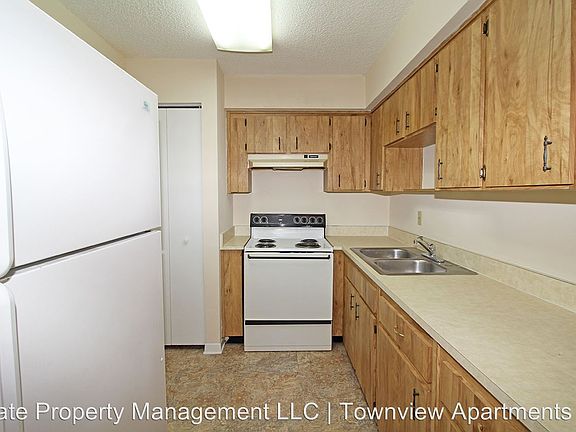 4th image of 38136 Townview Ave APT 201