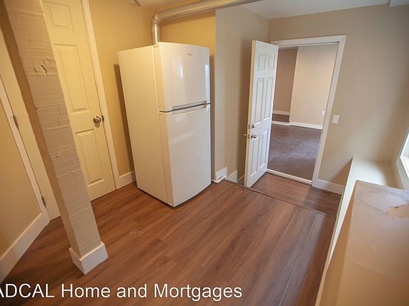 5th image of 898 Templeton Ave #B
