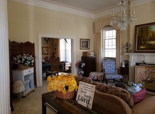 211 W Magnolia St, New Boston, TX 75570