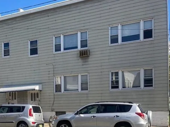 50 Humphrey Ave, Bayonne, NJ 07002