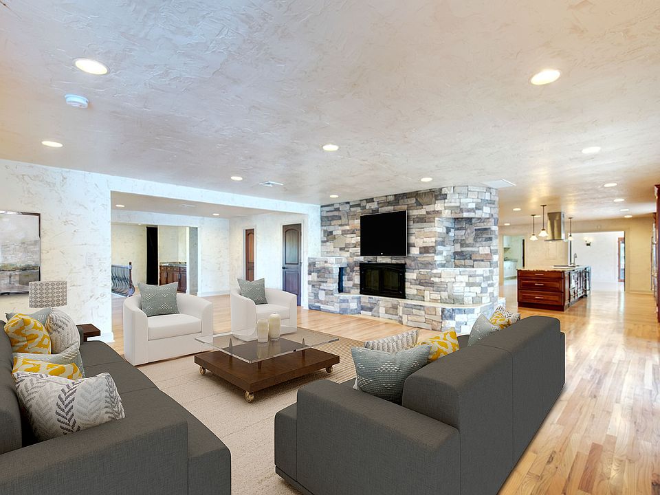 1st image of 6440 Brook Park Dr