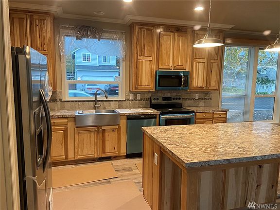 3rd image of 4928 320th St E