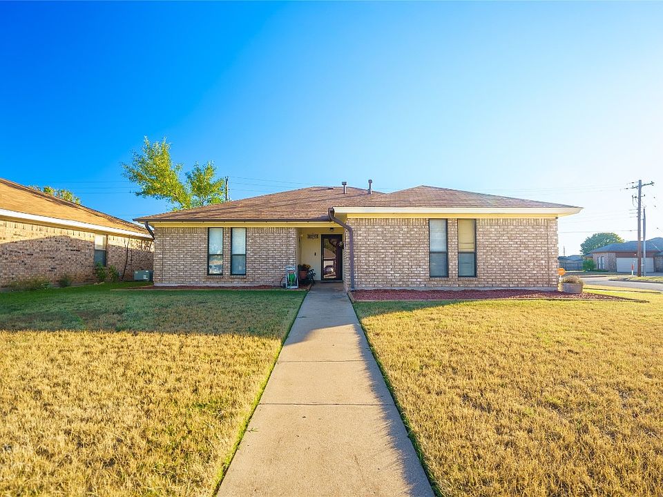 1st image of 6049 Princess Ln