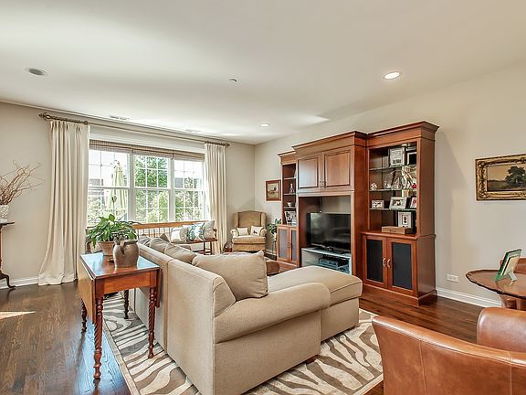 2nd image of 2268 Washington Dr