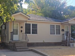 910 SW 7th St, Lawton, OK 73501