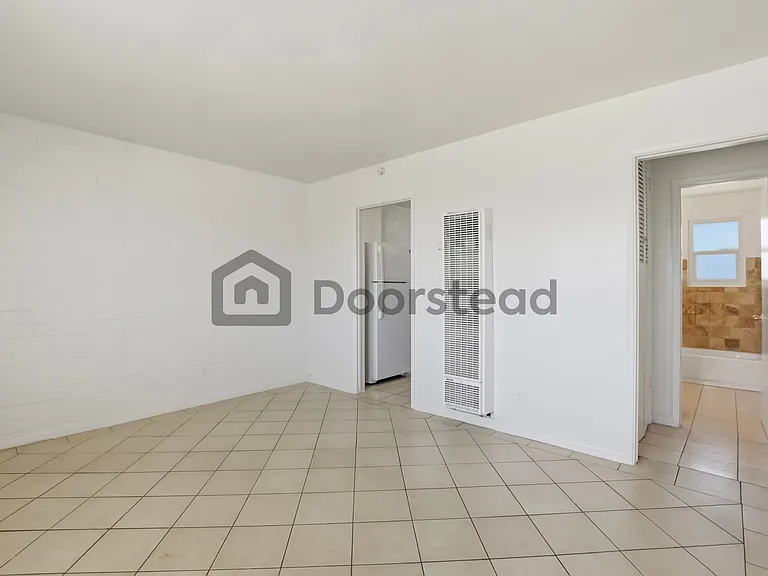 4026 Logan Ave — Photo 8