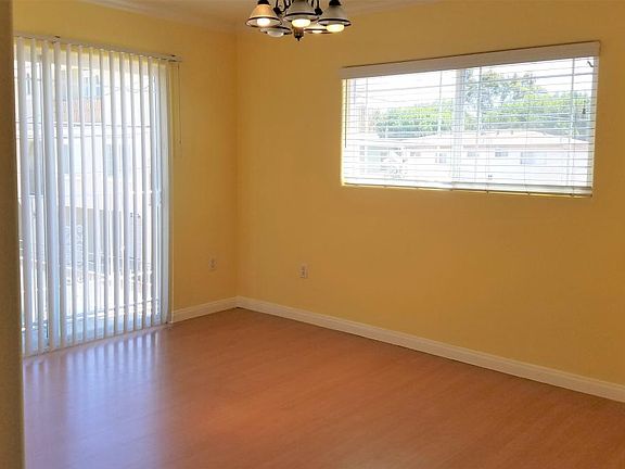 5th image of 1519 W 208th St Unit 105