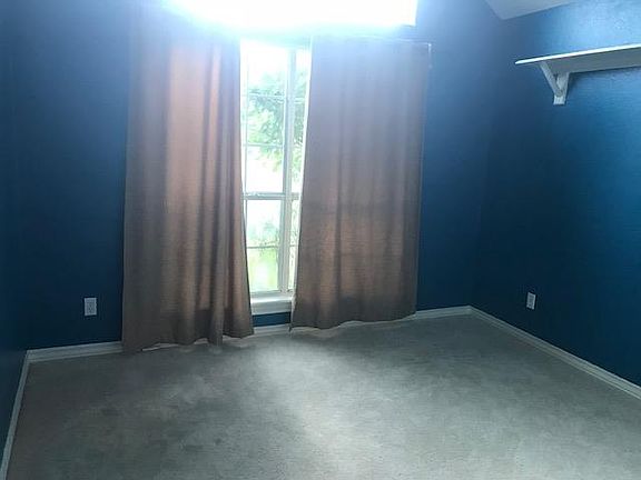 2nd image of 225 Mesquite Dr