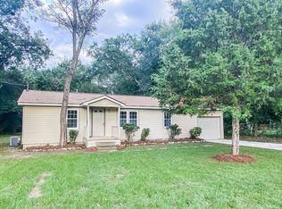 206 Elizabeth Dr, Centerville, GA 31028
