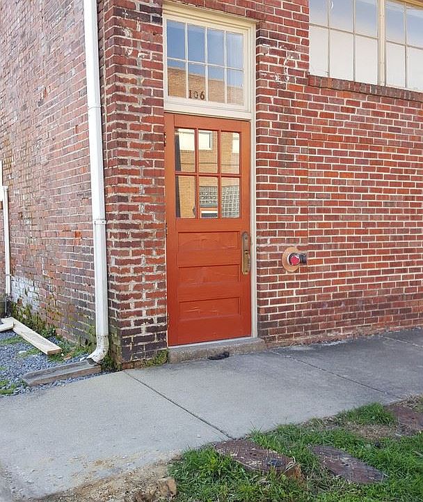 1st image of 106 Franklin St