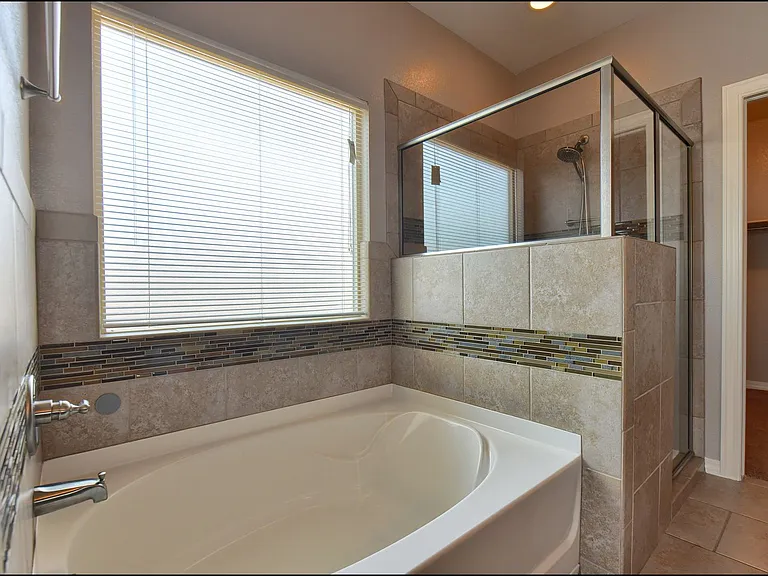 6560 Westfield Dr — Photo 19