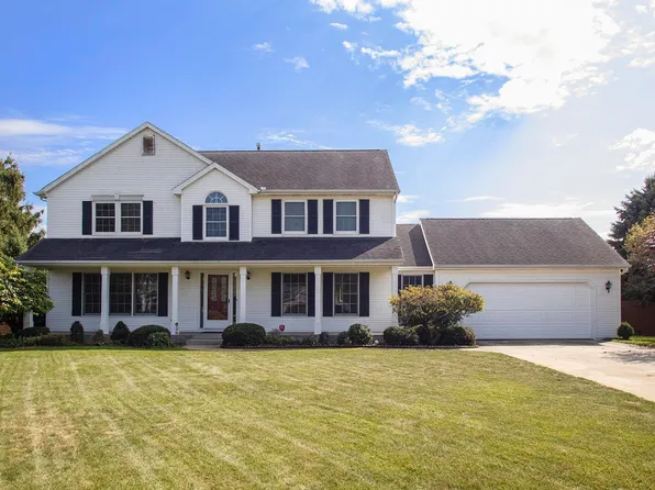 22328 Pepperwood Ln, Goshen, IN 46528