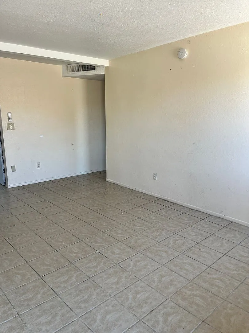 2950-2964 N. Geronimo Avenue — Photo 4