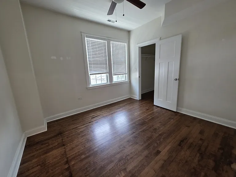 2343 W Winona St #2E — Photo 7