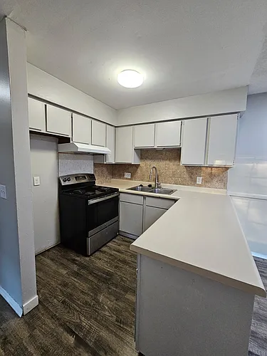 1002 Vincent Ct #1010 Photo 1