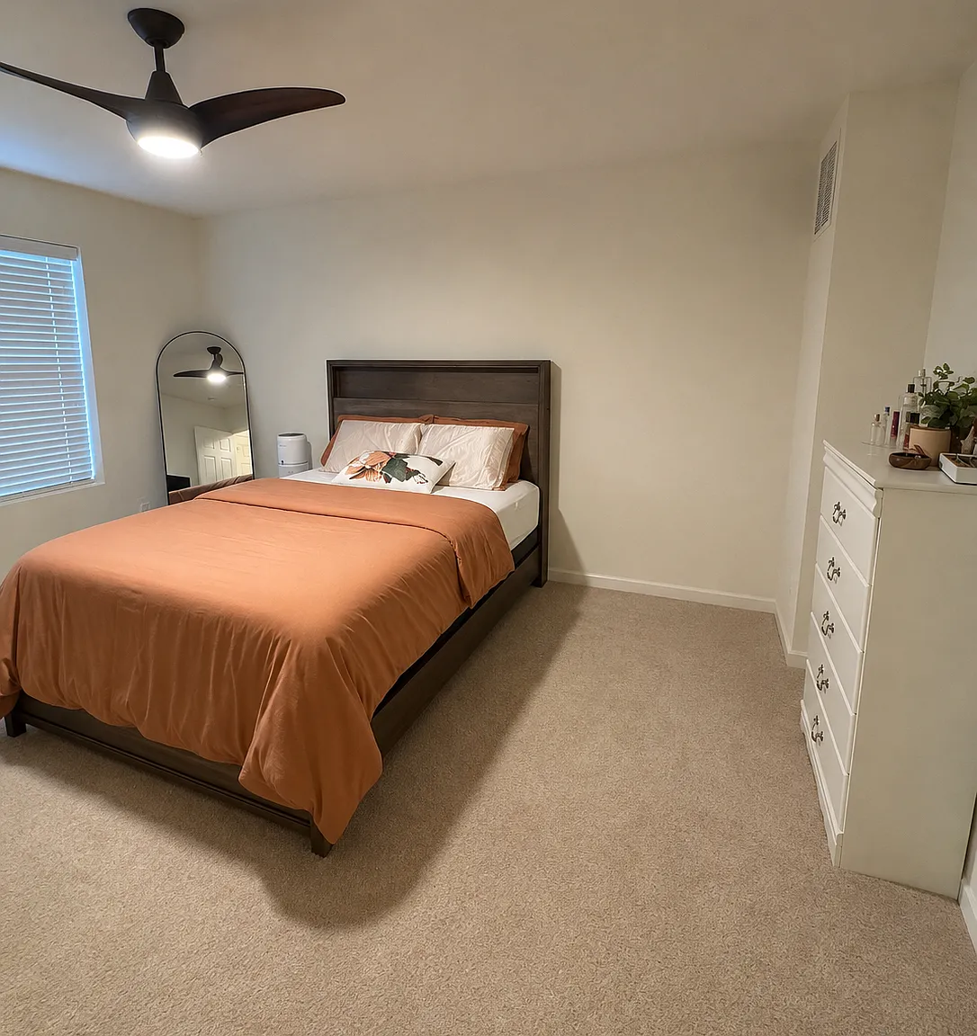 4 bed, 1947 sqft, $2,950 — Photo 4