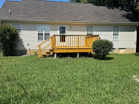 2nd image of 2422 Floyd Ave