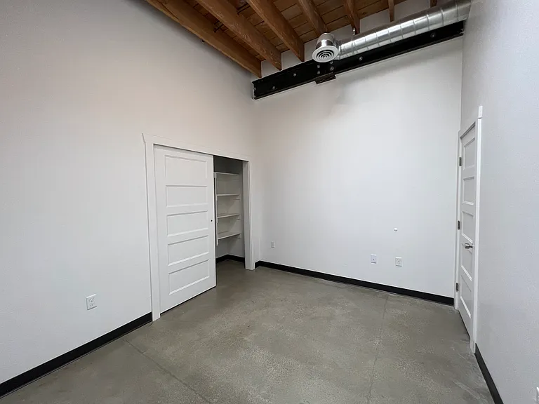 Borden Lofts — Photo 43