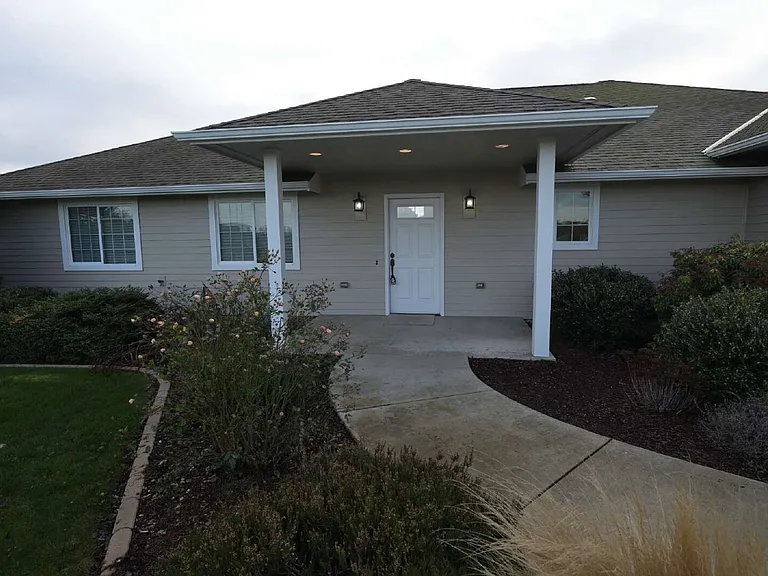 151 Quail Meadows Dr — Photo 3