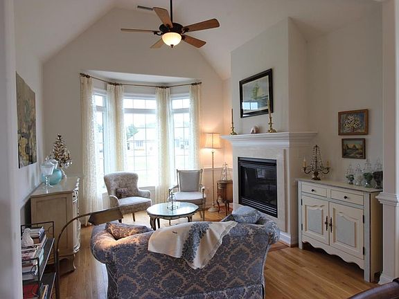 3rd image of 34516 Quail Ln