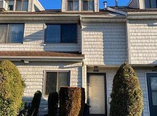 271 Signs Rd #E, Staten Island, NY 10314