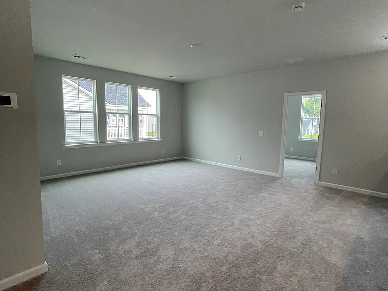 1931 Longhorn Ln — Photo 11