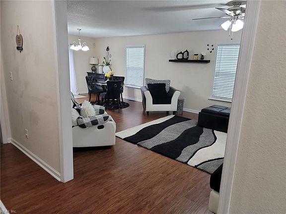 3rd image of 33 Alden Avenue