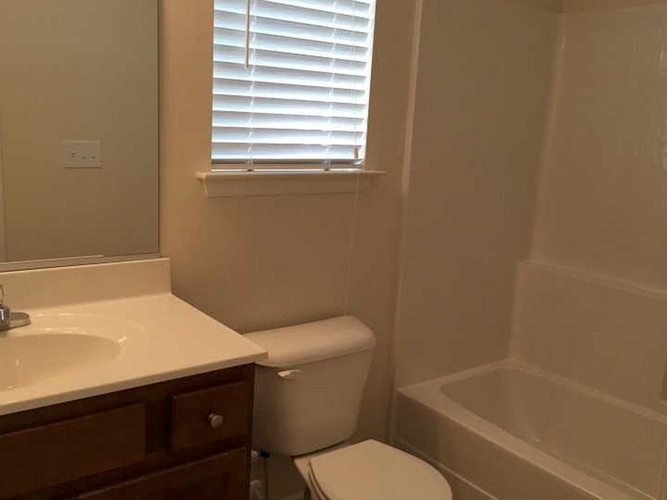 1st image of 5529 Sadie Ln