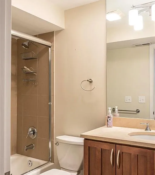610 Forest Ct #2 — Photo 11