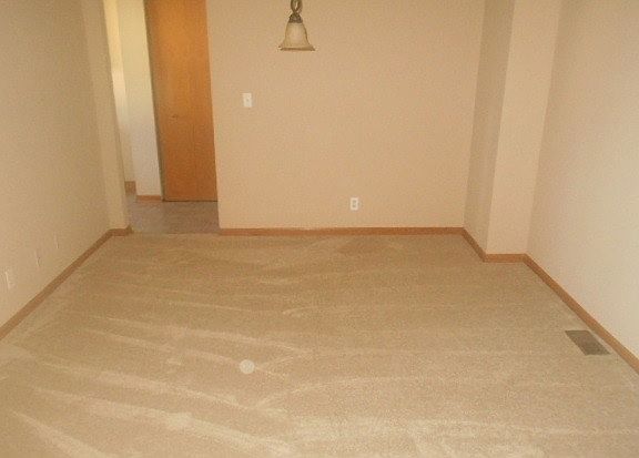 4th image of 1441 Westbury Cir