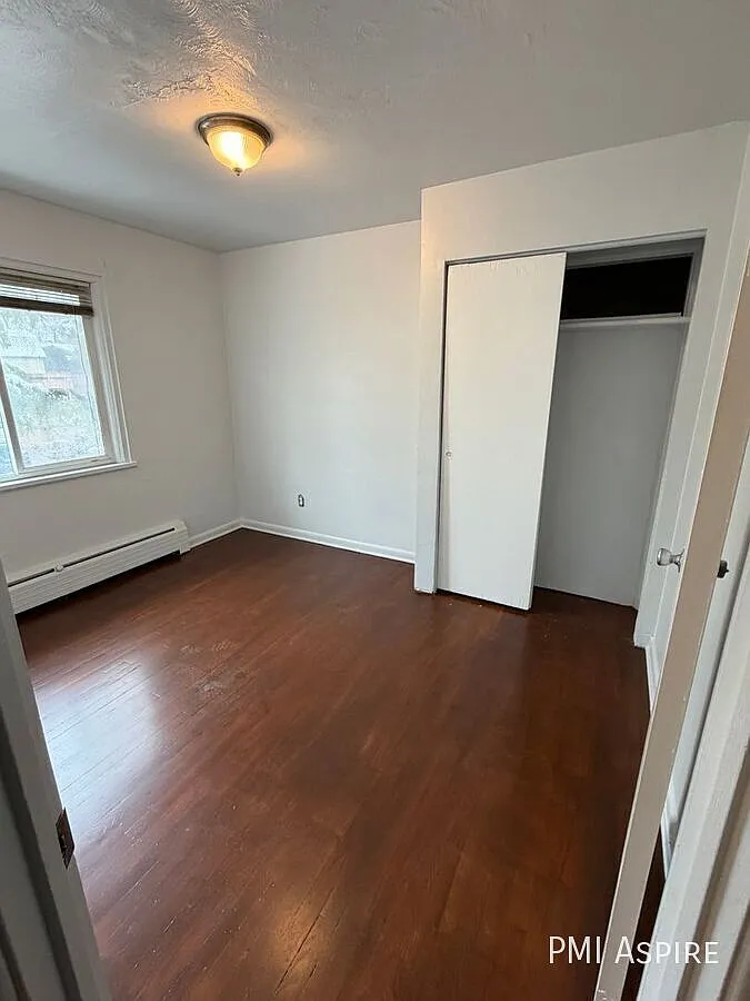 1 bed, 1.0 bath, 565 sqft, $995 — Photo 1