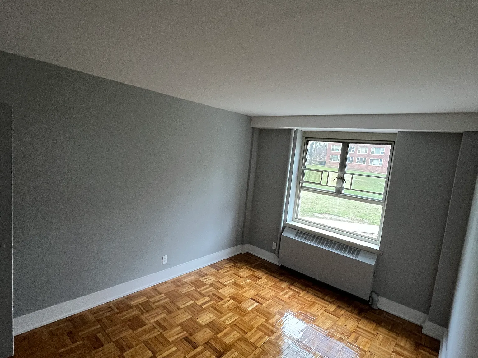 2 bed, 950 sqft, $2,800 — Photo 3