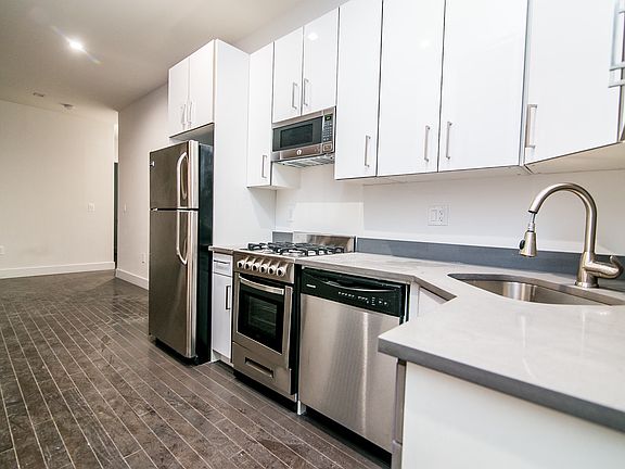 2nd image of 257 Graham Ave