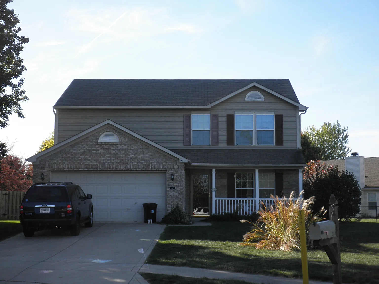 202 Shadowview Cir photo 1