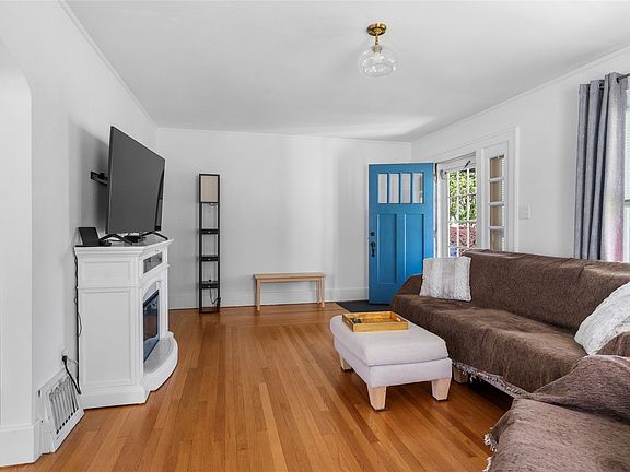 4th image of 5 Trafford Rd