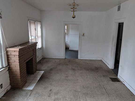 4th image of 4202 Fordson Way