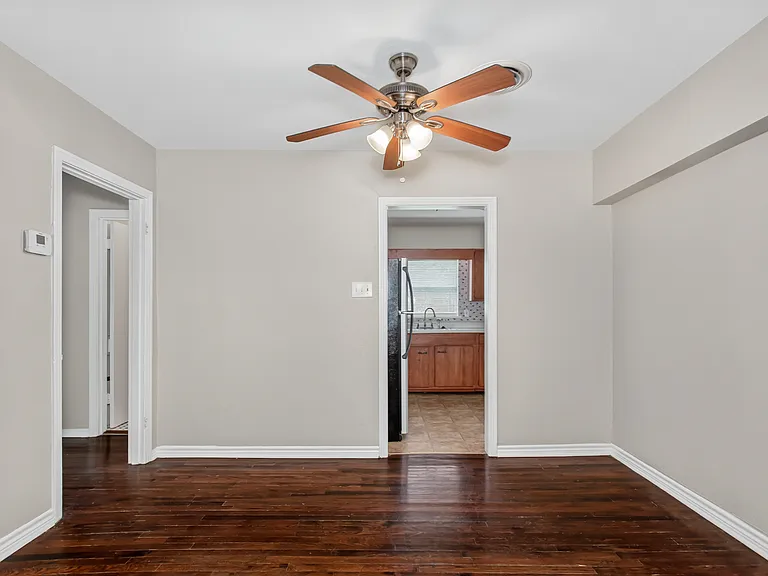 10943 Desdemona Dr — Photo 8