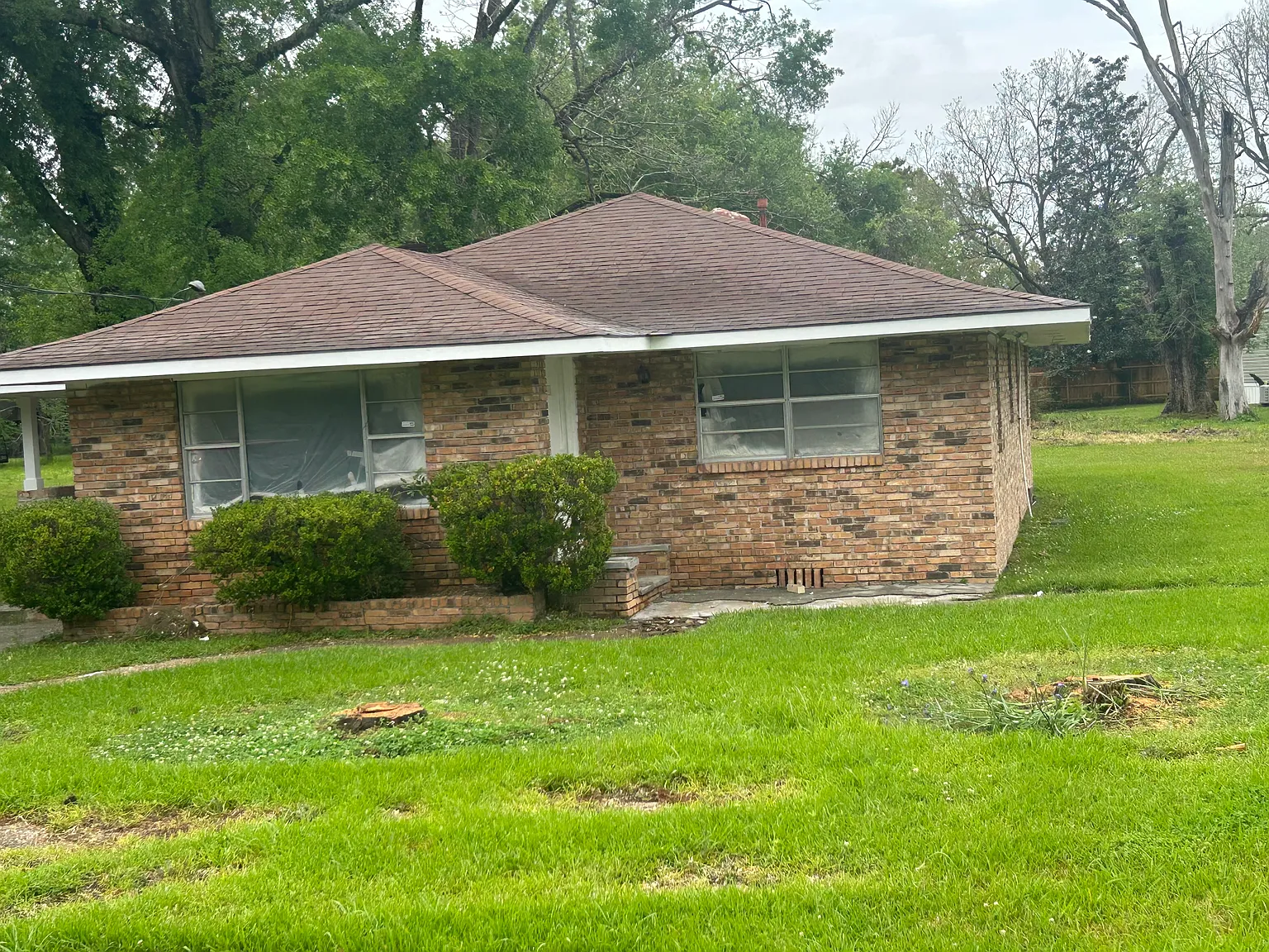 3 bed, 1200 sqft, $1,200 — Photo 1