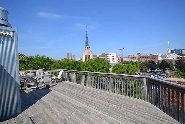 1 bed, 800 sqft, $1,310 — Photo 2