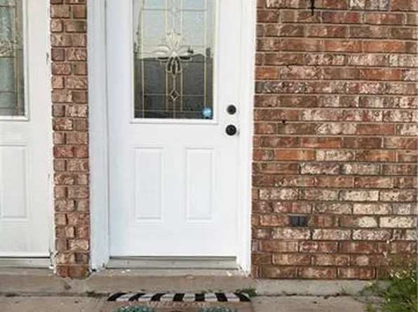 307 E Liberaux St, Chalmette, LA 70043