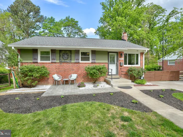 3226 Dye Dr, Falls Church, VA 22042