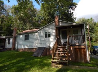 1221 Ironstone Dr, Boyertown, PA 19512