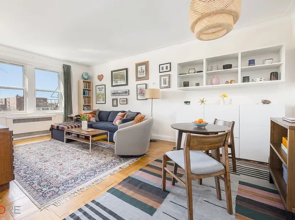 280 Ocean Pkwy APT 5S, Brooklyn, NY 11218