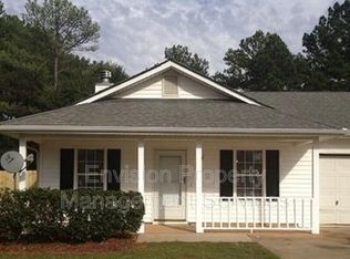 1393 N Hampton Dr, Hampton, GA 30228