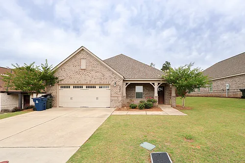 2304 Snowshill Ln Photo 1