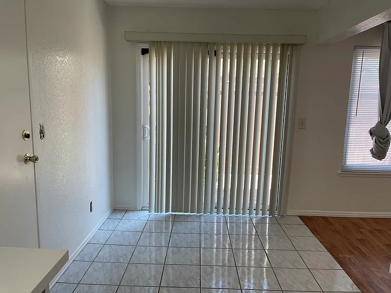 12527 Vicente Pl — Photo 17