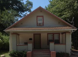 1058 9th St, Charleston, IL 61920