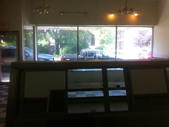 4th image of 2337 S Central Ave