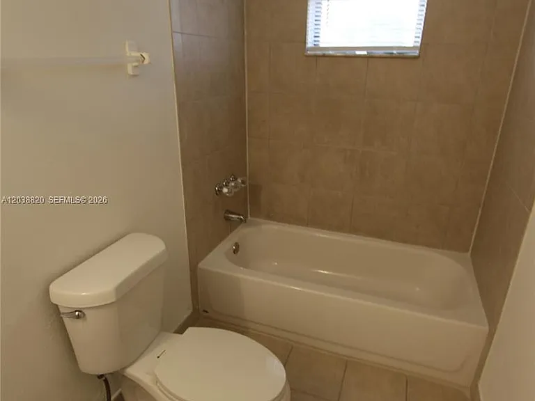650 NW 114th Ave #202 — Photo 15